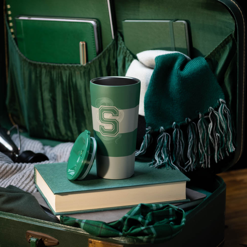 harry-potter-tumbler-g4 84ce9e4c9c5c--HarryPotter-Slytherin-4.jpg