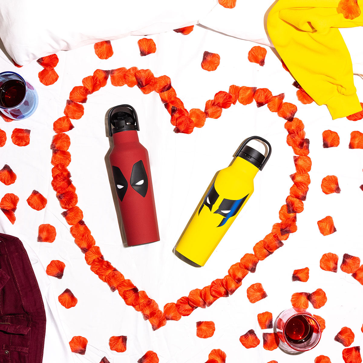 deadpool-and-wolverine-drinkware-w8 a7afce7e71cf--DeadpoolWolverine-PDPLifestyle2.jpg